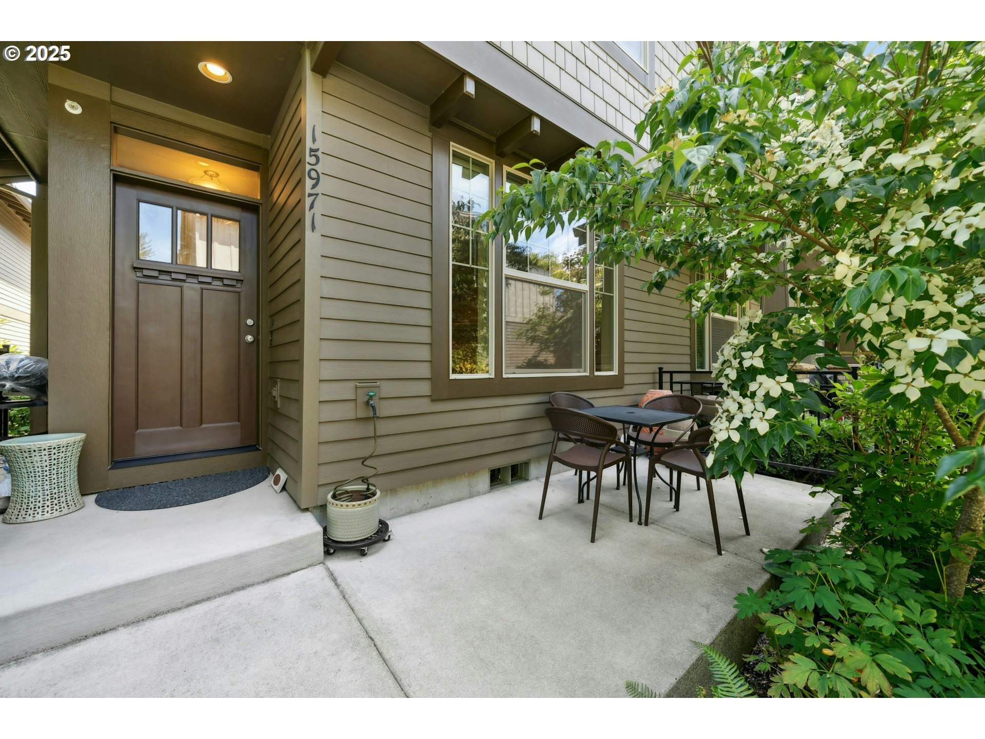 Property Photo: 15971 NW Hildago Ln OR 97229