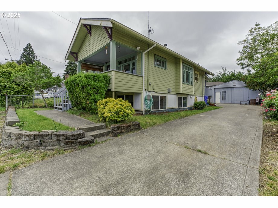 Property Photo: 2375 Saginaw St S OR 97302