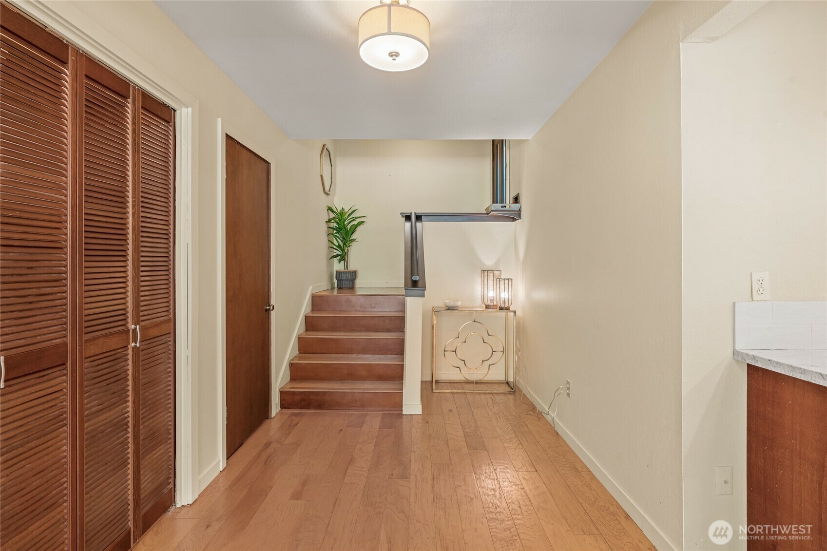 Property Photo: 1543 NE 143rd Street G2 WA 98125