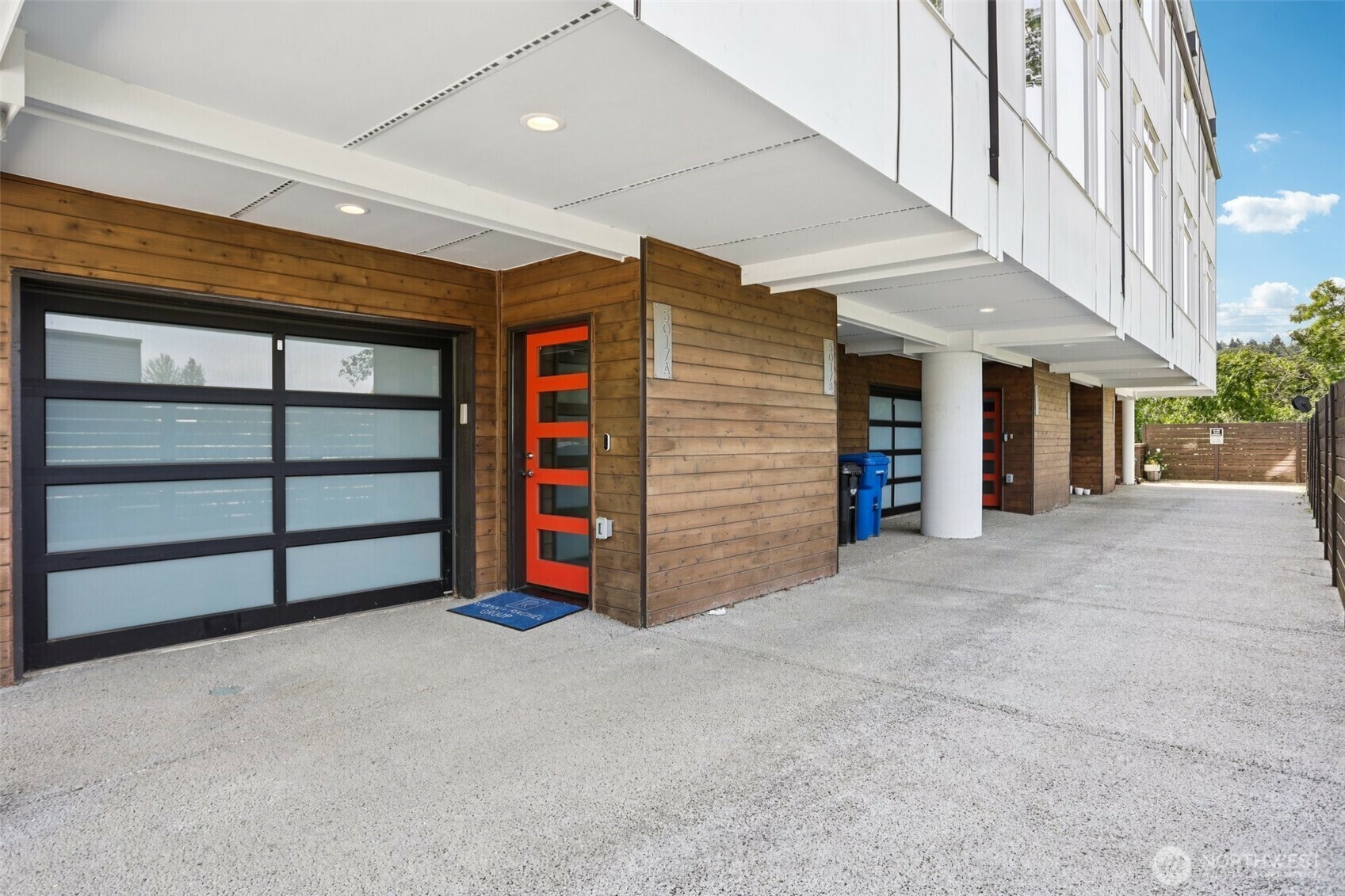 Property Photo:  5017  Delridge Way SW A  WA 98106 