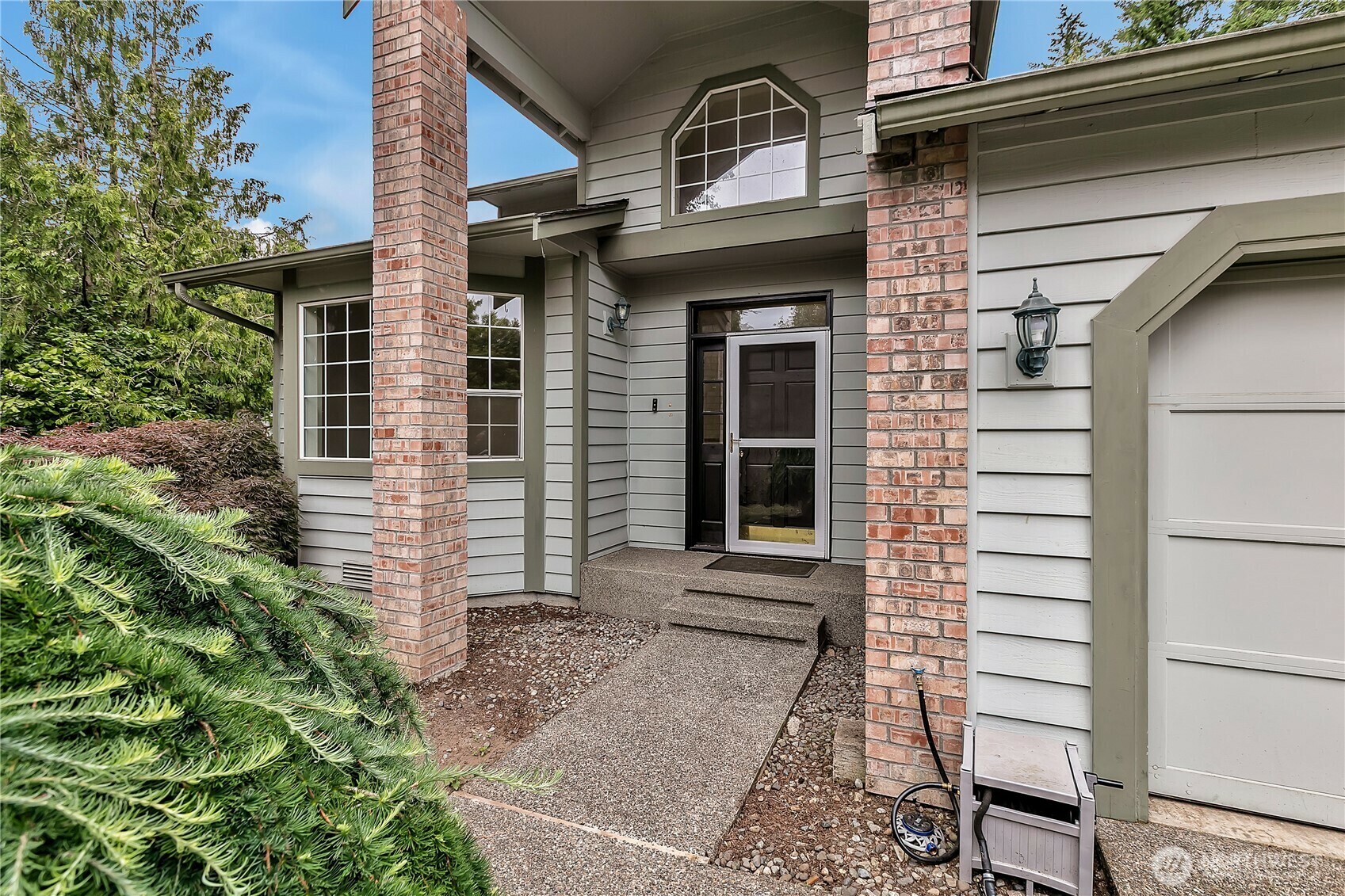 Property Photo:  28328  229th Avenue SE  WA 98038 