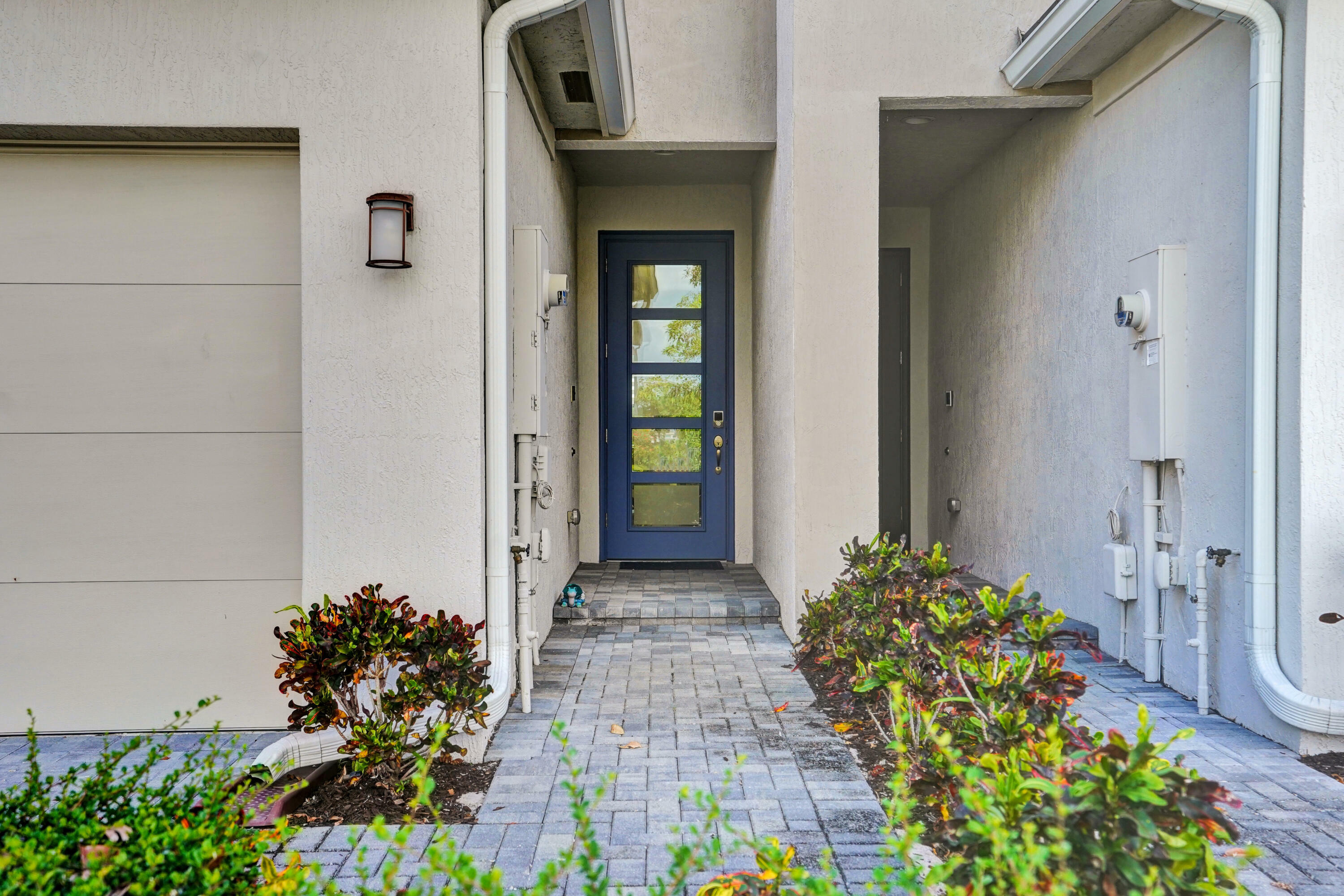 Property Photo: 4412 Serpens Lane FL 33467