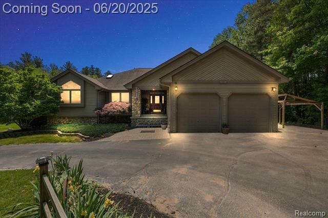 321 Wolfe Road  Ortonville Vlg MI 48462 photo