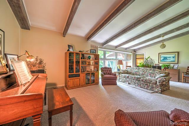 Property Photo: 23880 Glencreek Drive MI 48336