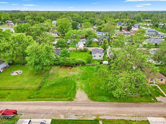 Property Photo: 35280 Marcus Drive MI 48173