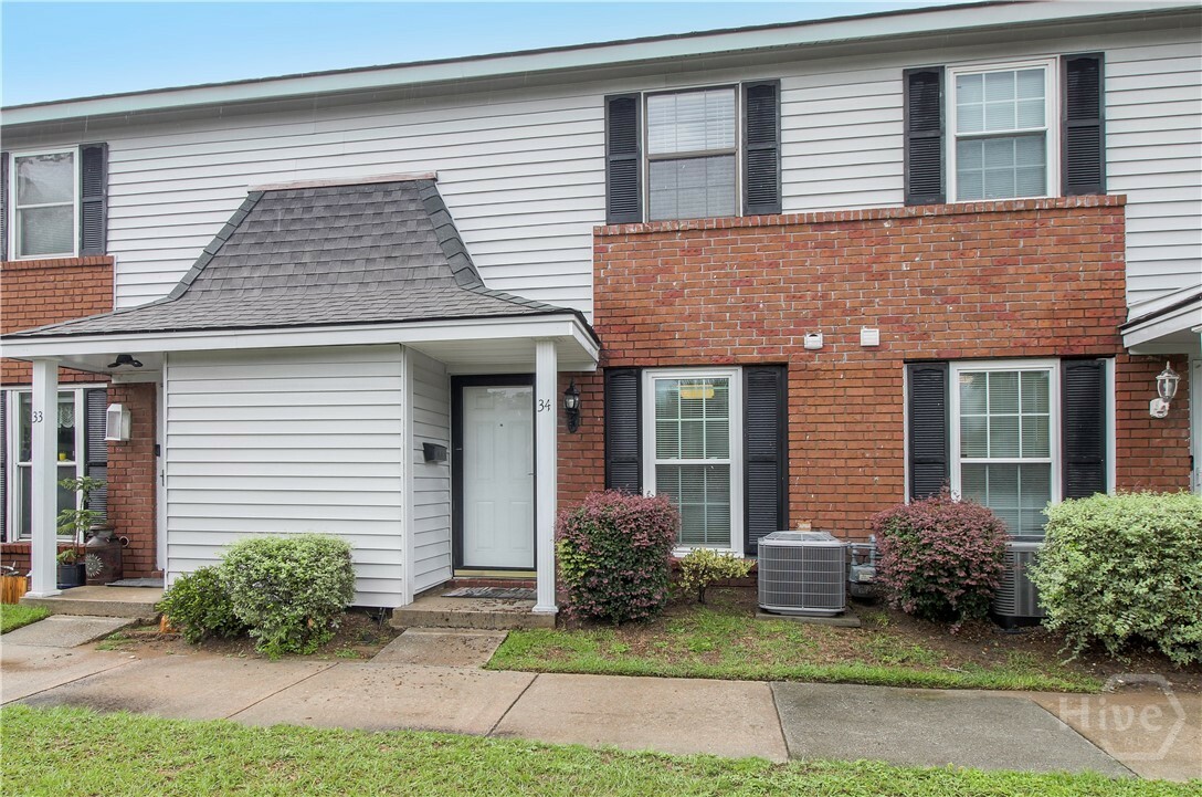 Property Photo: 34 Knollwood Circle GA 31419