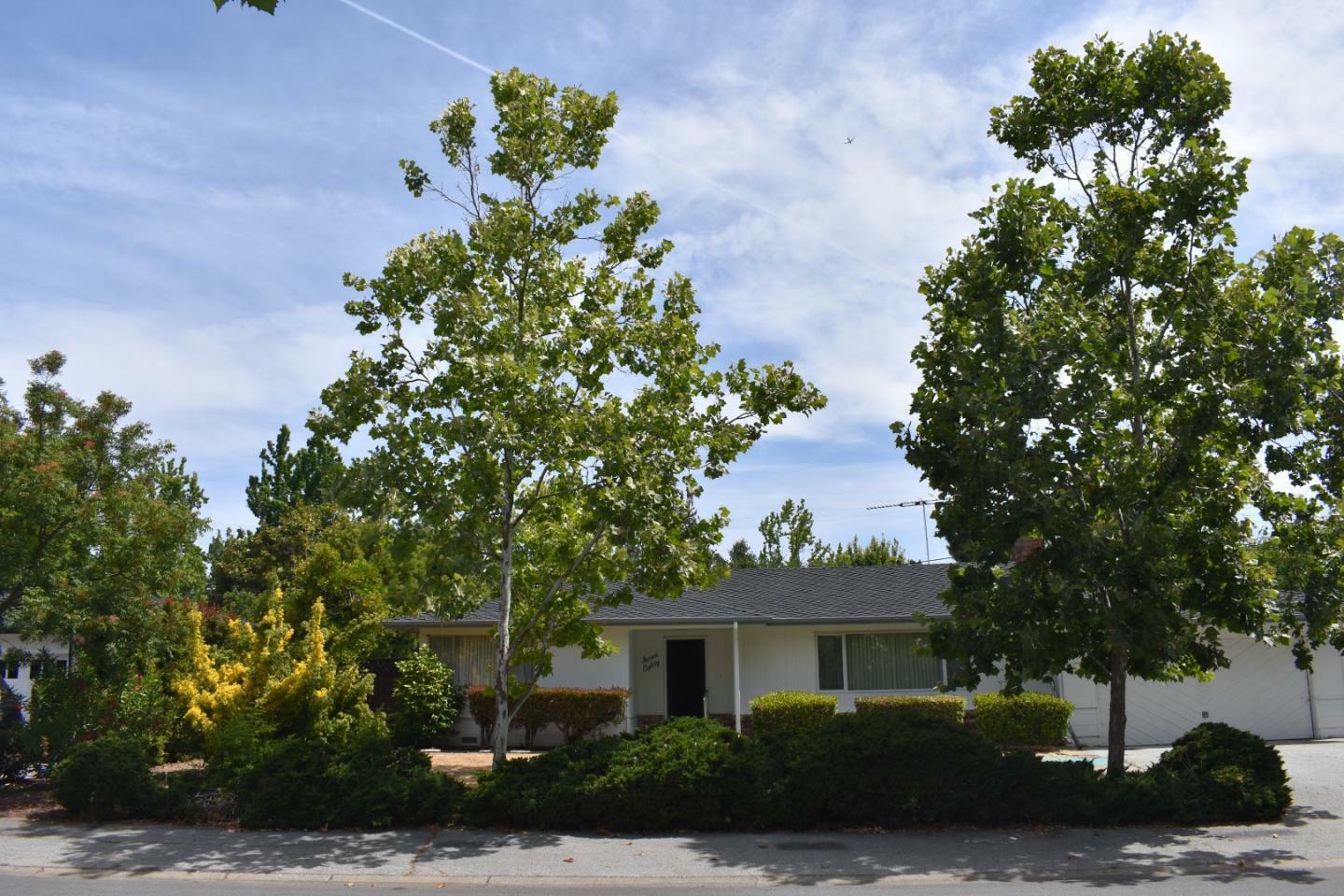 Property Photo: 780 Wallea Drive CA 94025