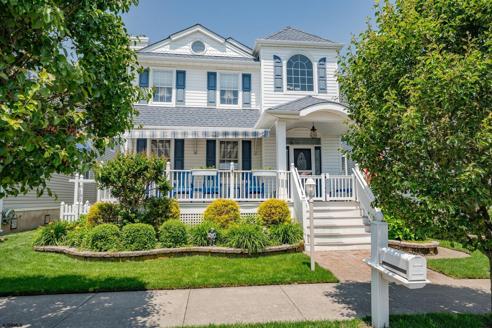Property Photo:  2412 Haven Ave  NJ 08226 