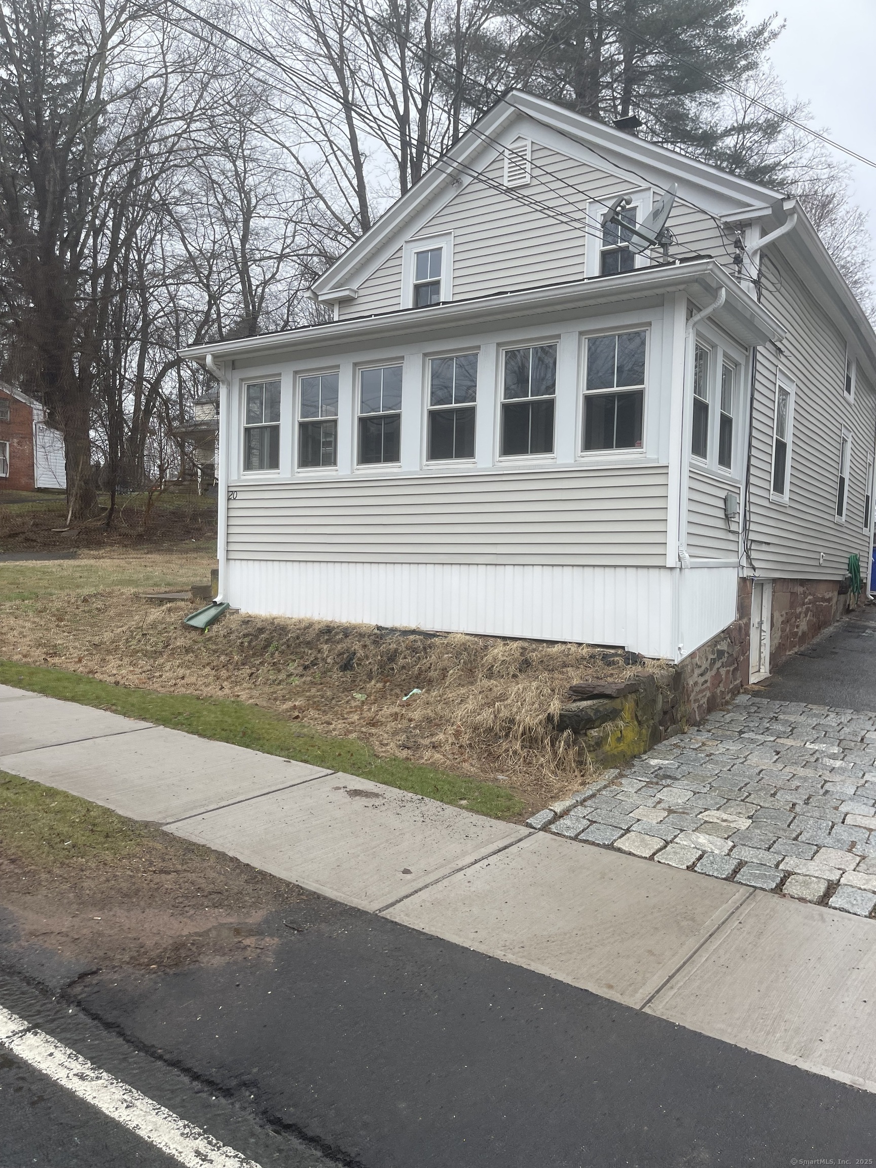 Property Photo: 20 Elm Street CT 06081