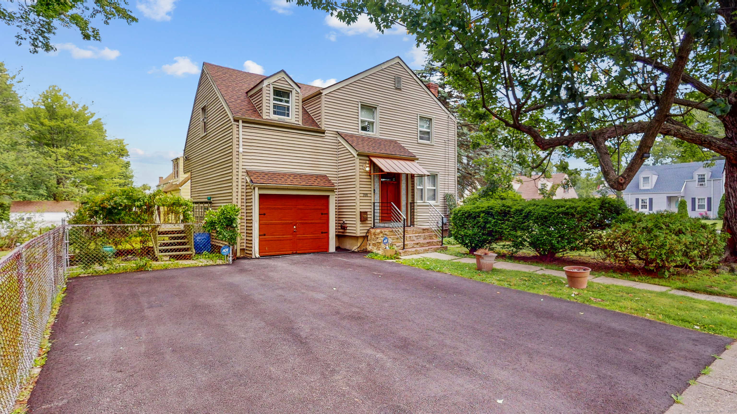 Property Photo: 166 Catherine Street CT 06106