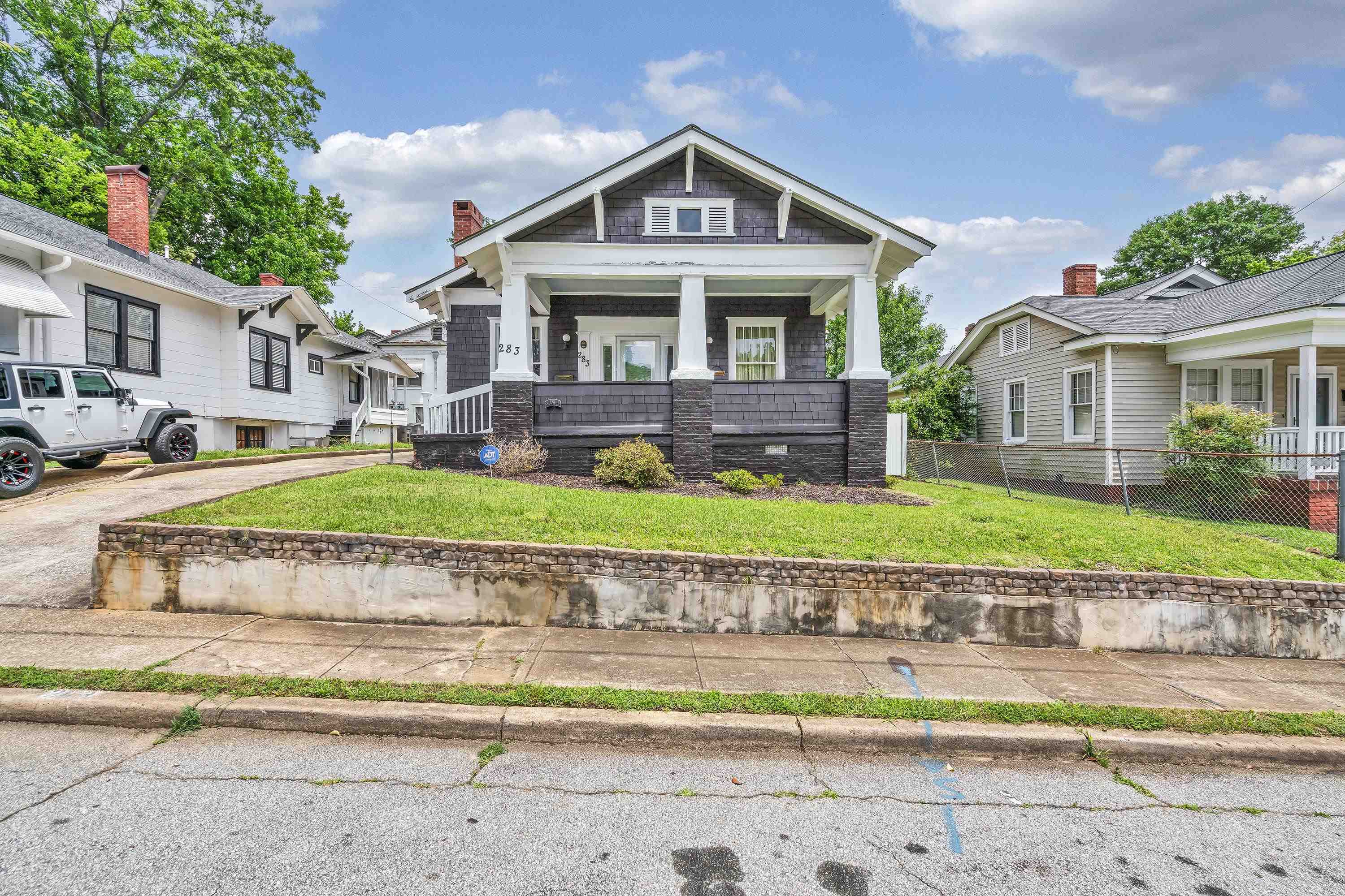 Property Photo: 283 Hydrick Street SC 29306