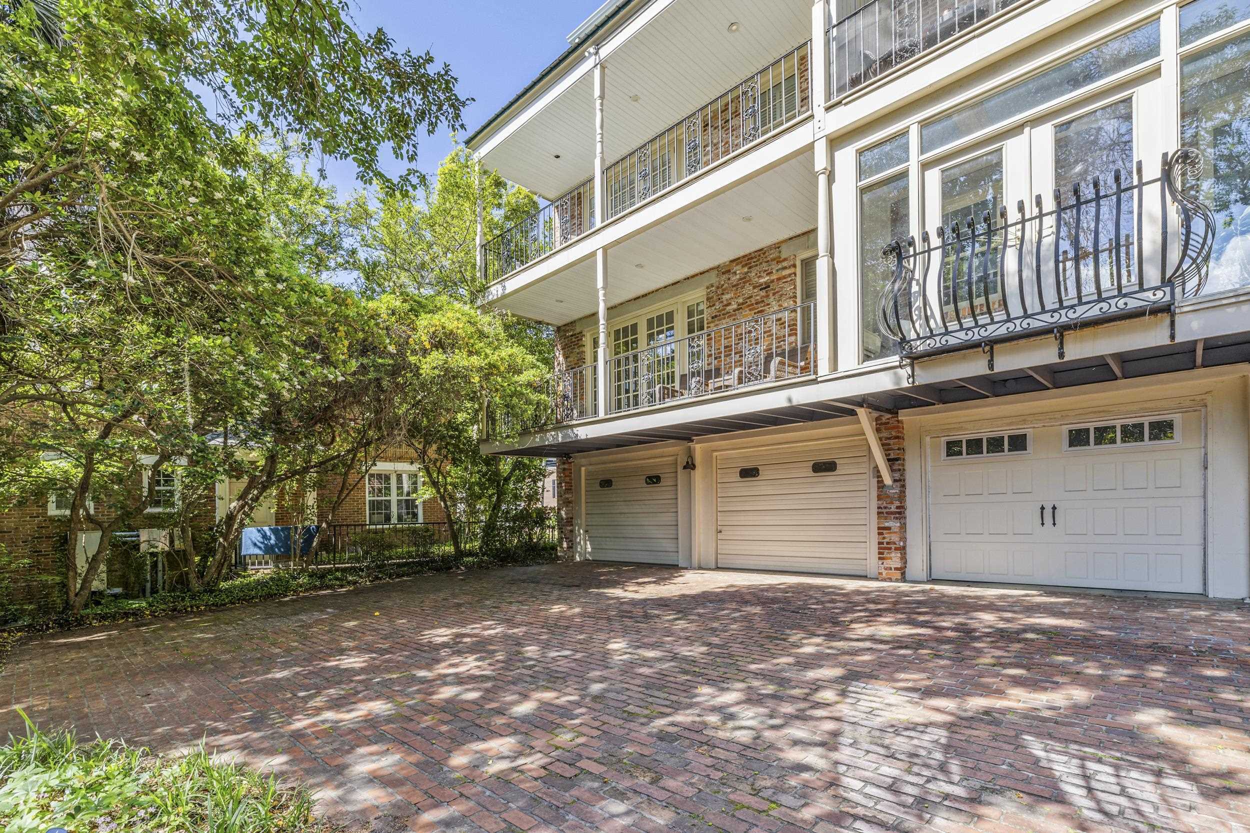 Property Photo: 111-B S Gadsden Street 2 FL 32301