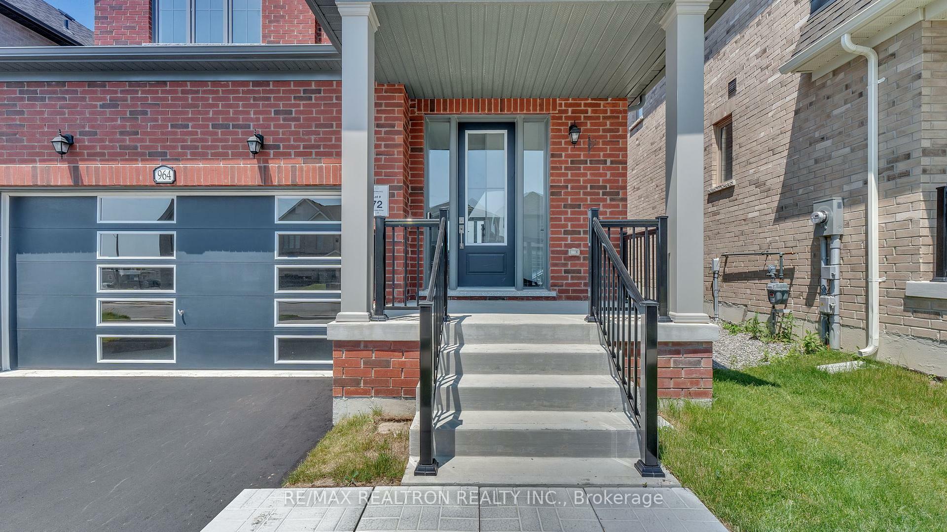 Property Photo: 964 Lockie Drive ON L1L 0S2