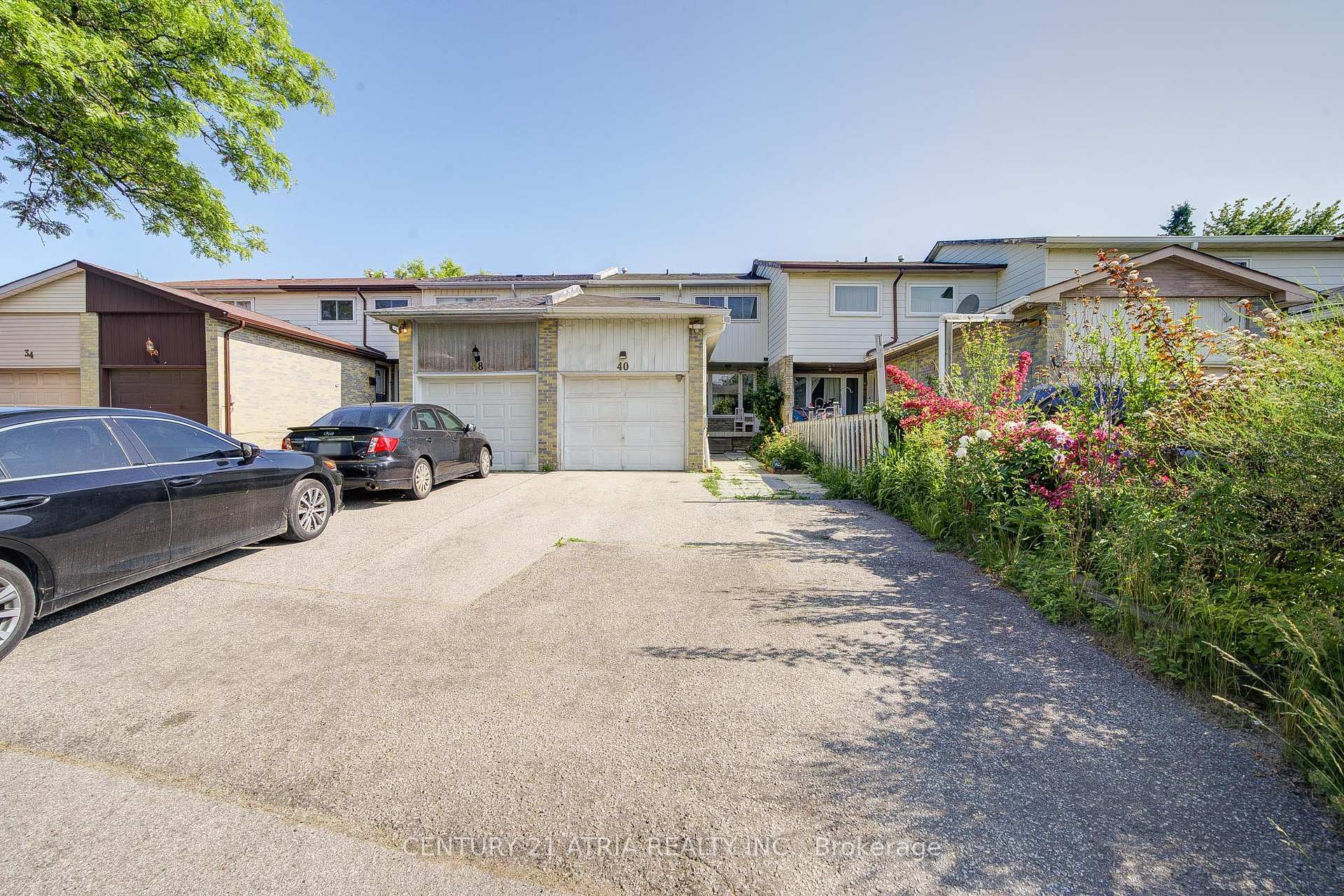 Property Photo:  40 Horseley Hill Drive  ON M1B 1W5 
