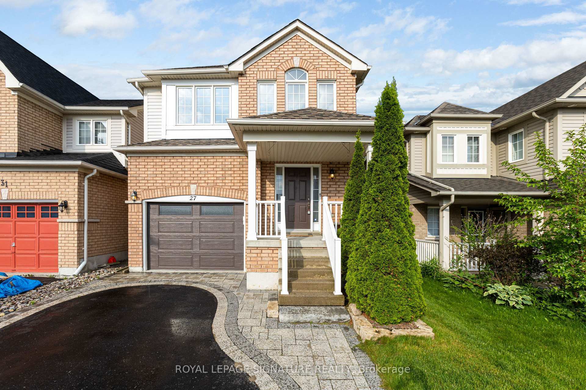 Property Photo: 27 Lunney Crescent ON L1C 5P1