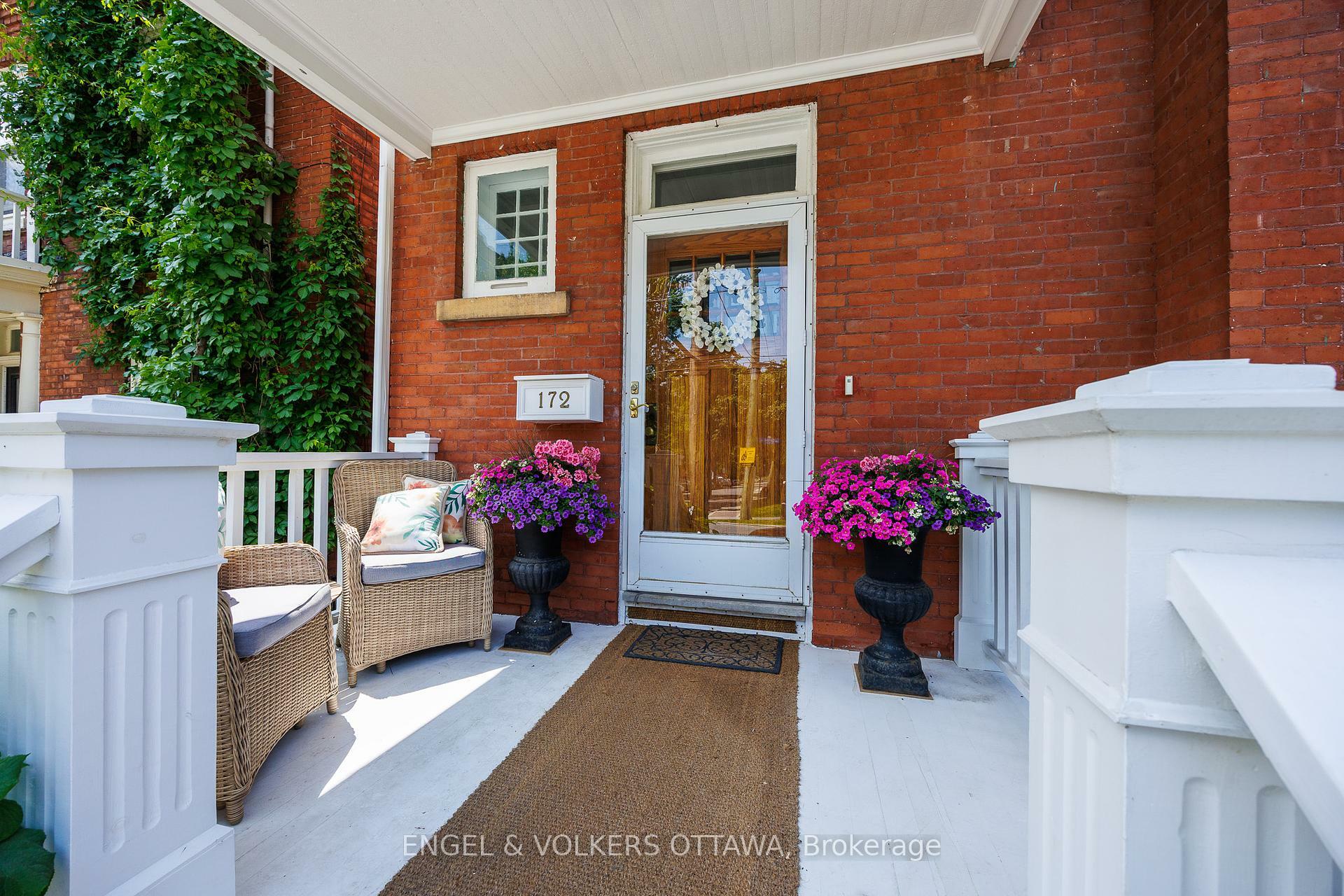 Property Photo: 172 Cartier Street N ON K2P 1K9