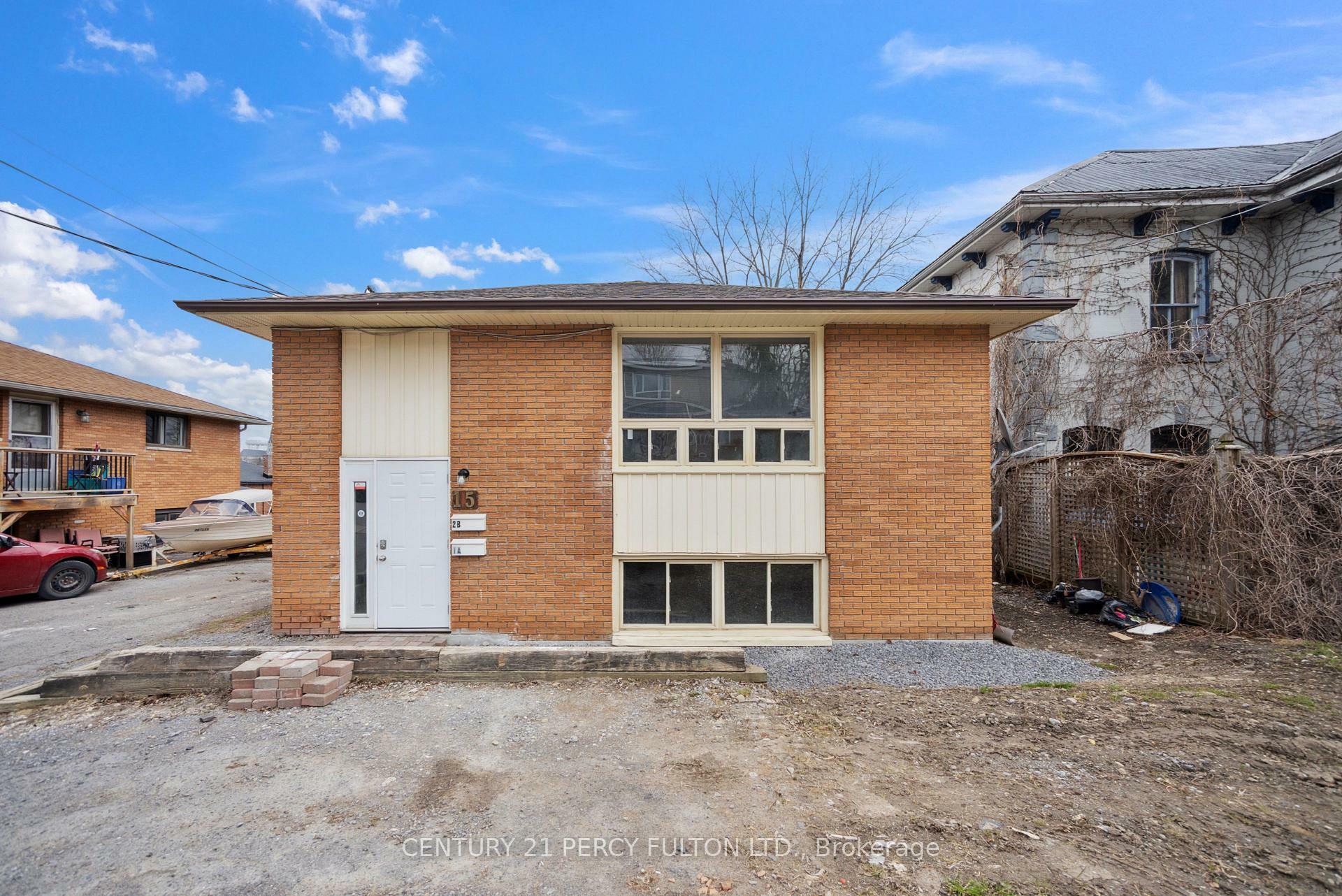 Property Photo: 15 Isabel Street E ON K8P 3N4