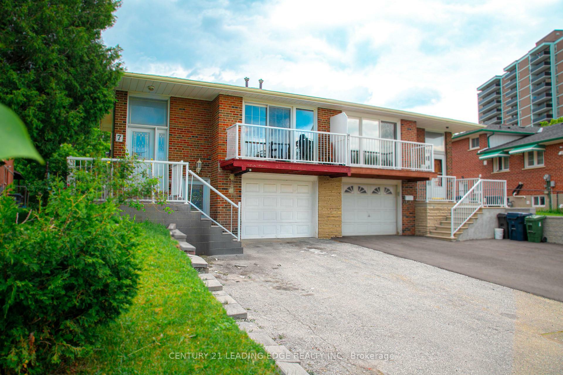 Property Photo:  7 Futura Drive  ON M3N 2L6 