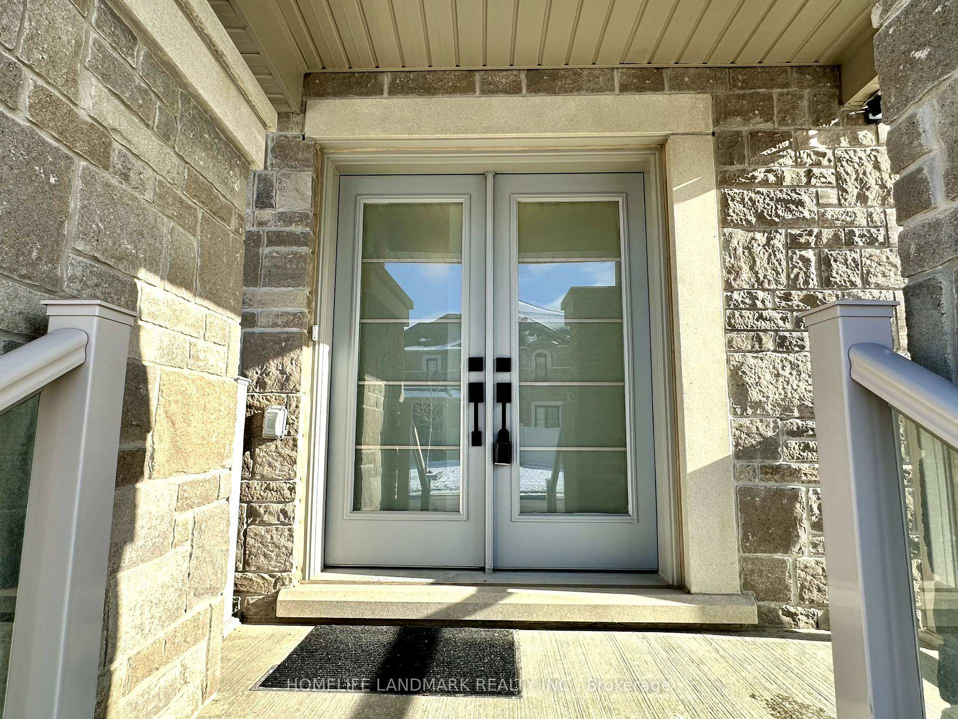 Property Photo: 37 Maskell Crescent ON L1P 0J6