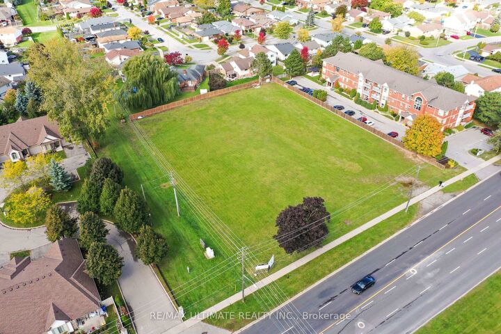 Property Photo: 4257 Montrose Road 5 ON L2H 1K1