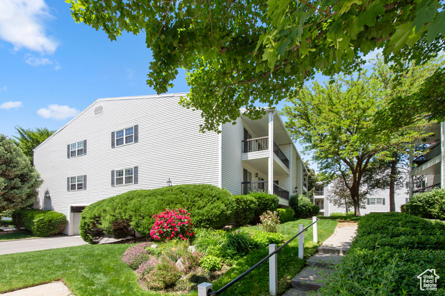 Property Photo: 635 E 4025 S C UT 84107