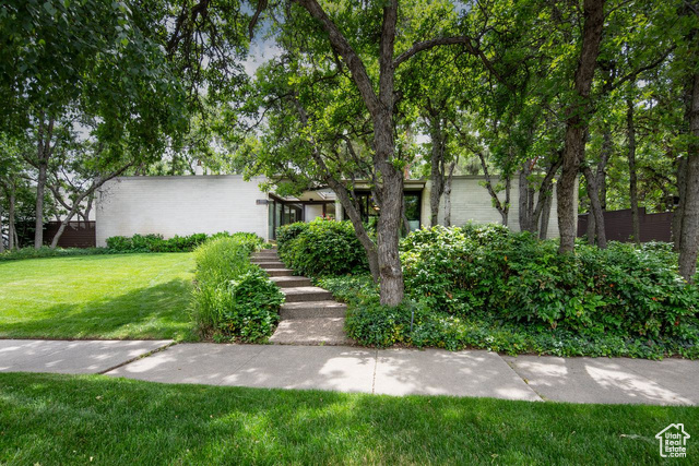 Property Photo: 4835 Kiwana Dr UT 84403