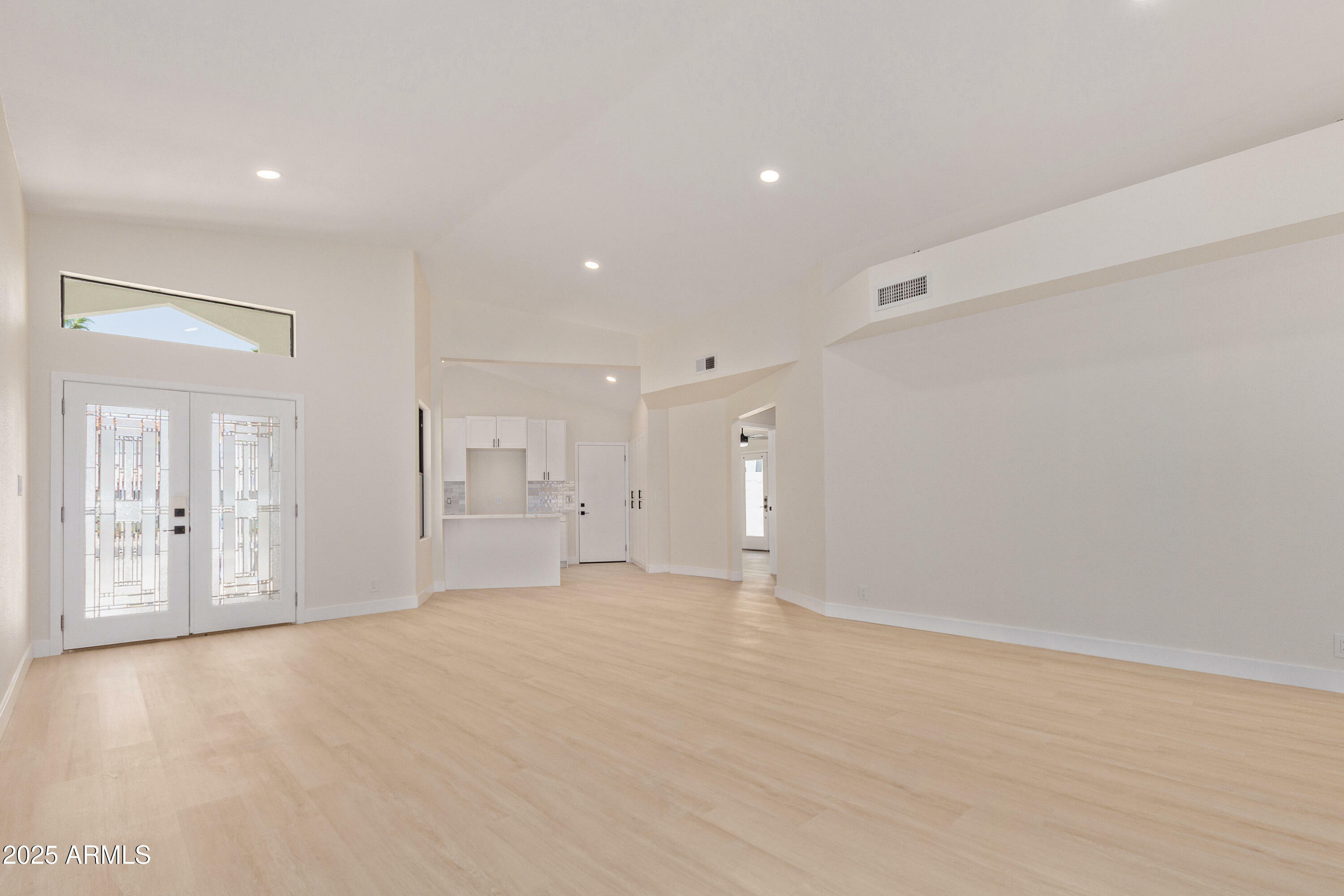Property Photo: 5909 E Aire Libre Lane AZ 85254