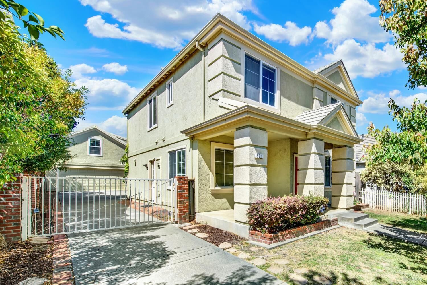 Property Photo:  581 Vintage Valley Drive  CA 94534 