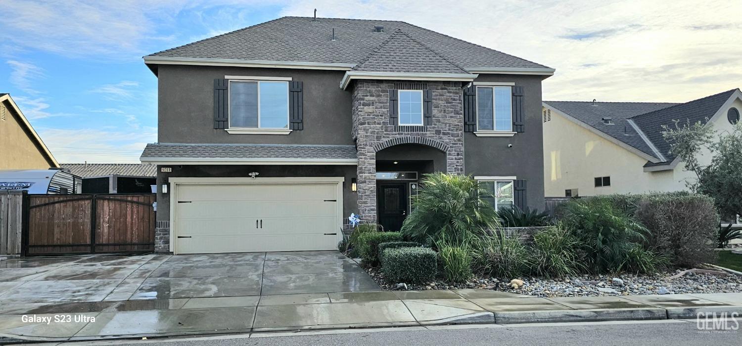 Property Photo: 9211 Woodbrook Drive CA 93263