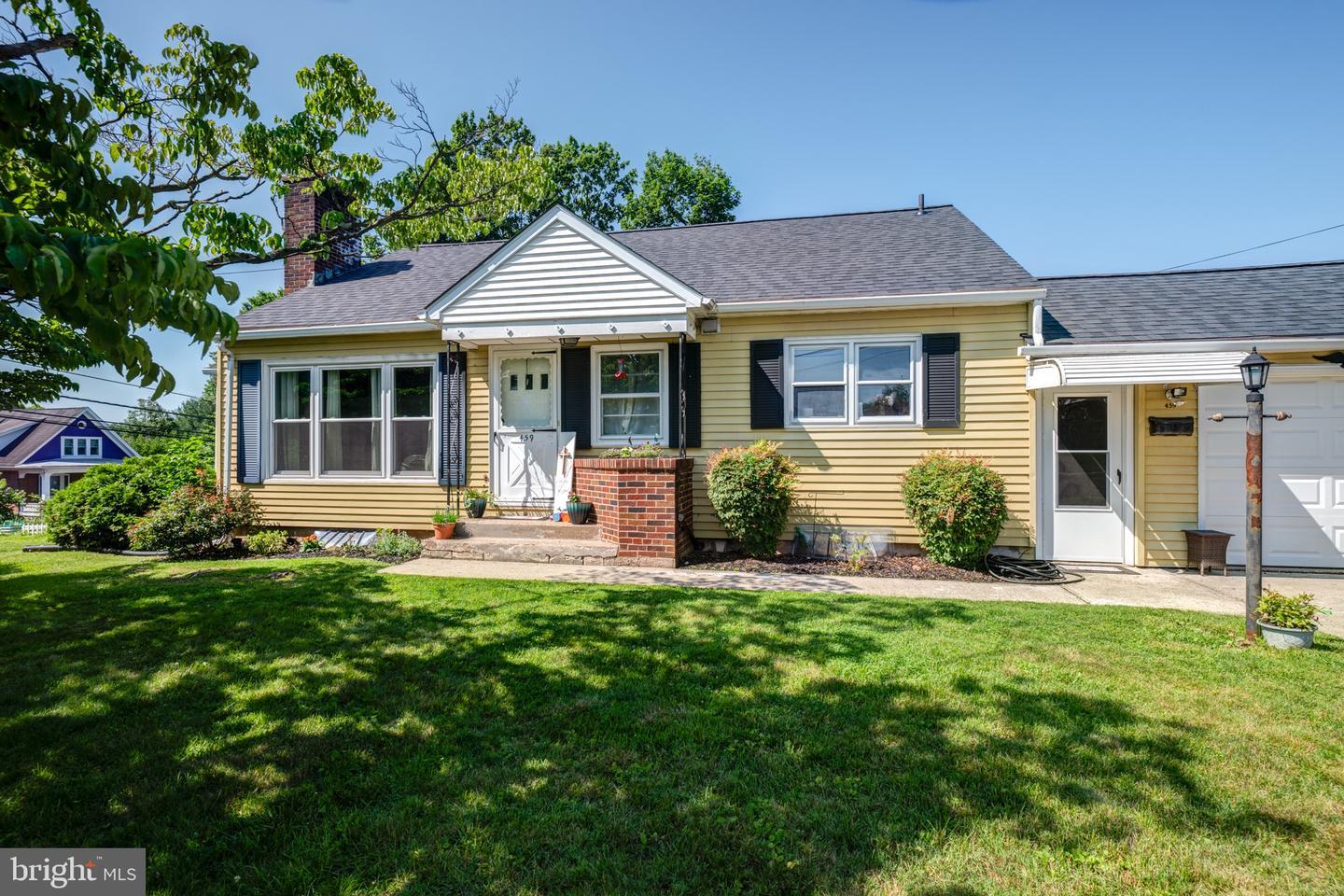 Property Photo: 459 S 5th Avenue PA 19468