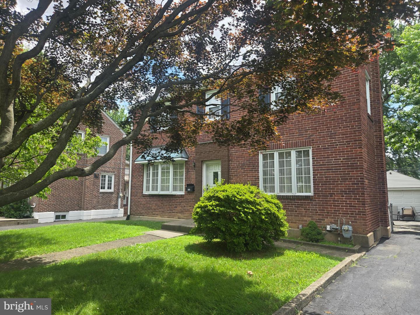 Property Photo:  444 Laurel Avenue  PA 19018 