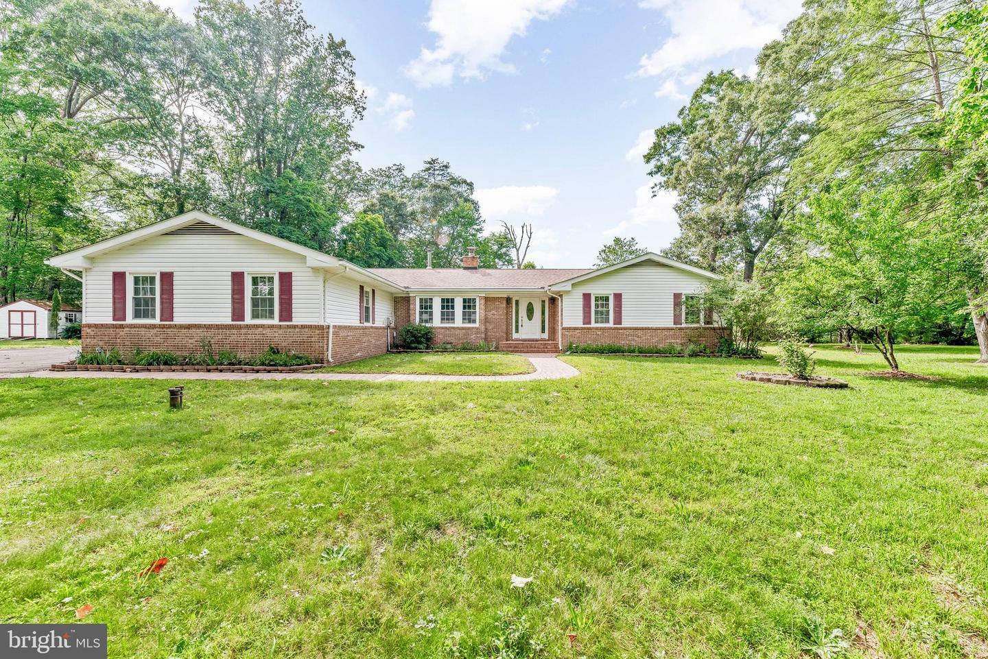 Property Photo: 24611 Greenview Drive MD 20636