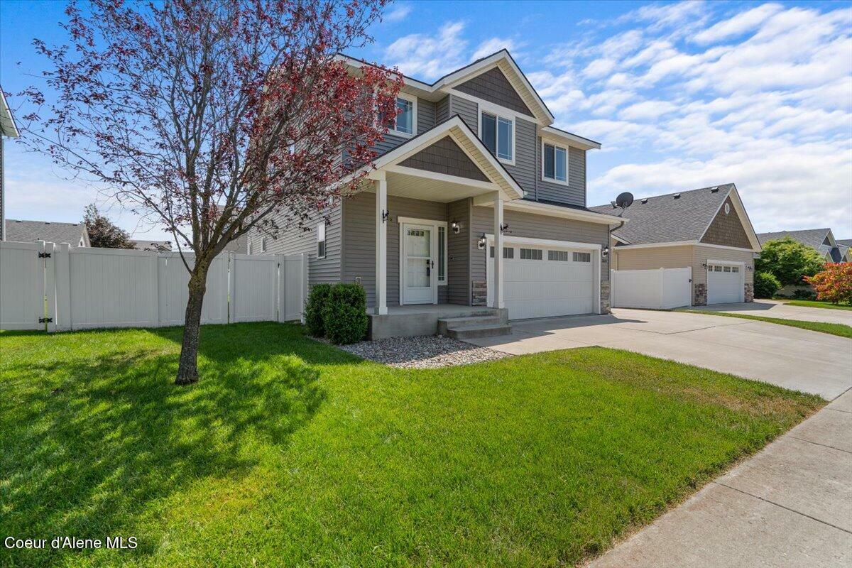 Property Photo:  1824 E Warbler Ln  ID 83854 