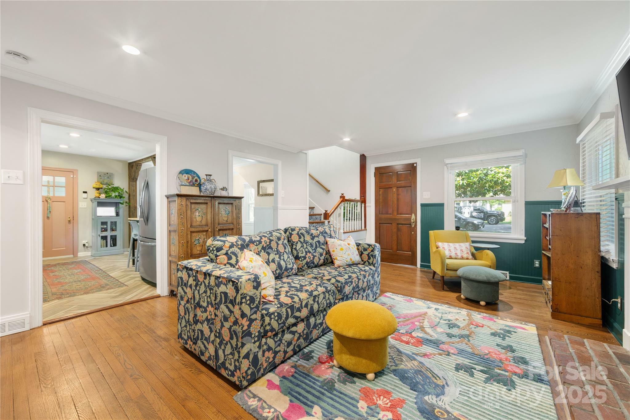 Property Photo:  2034 Lanier Avenue  NC 28205 