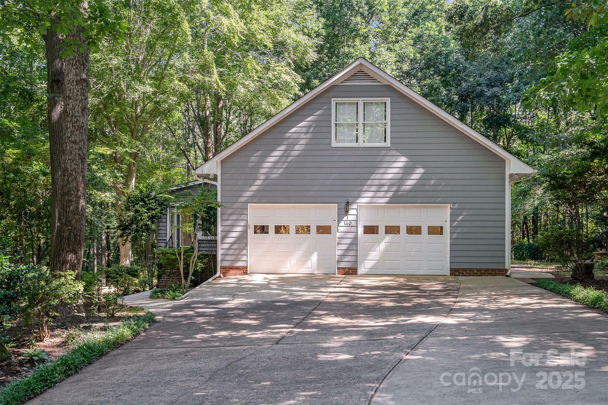 Property Photo:  140 Rustic Way Lane  NC 28117 