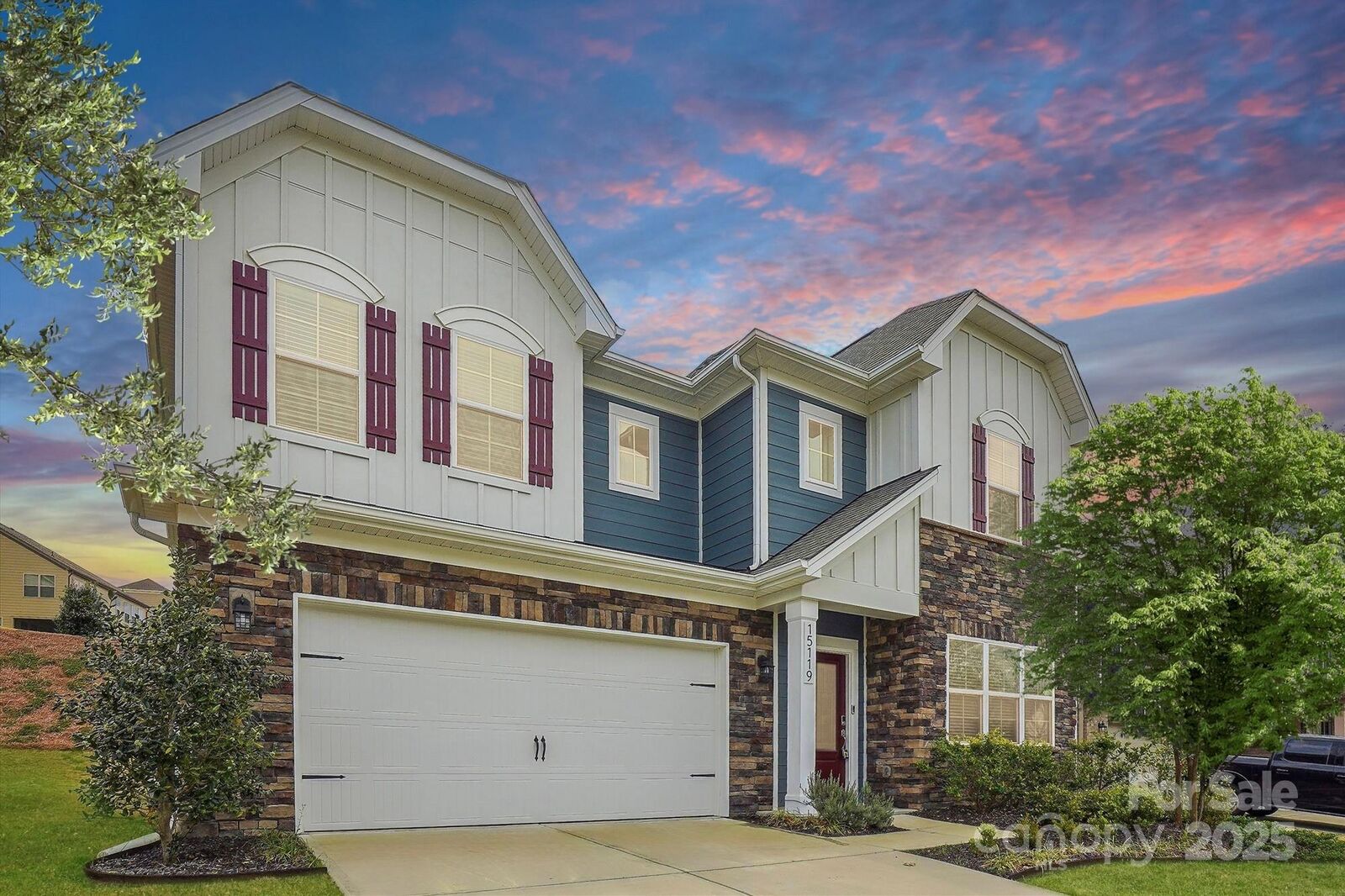 Property Photo:  15119 Oleander Drive  NC 28278 