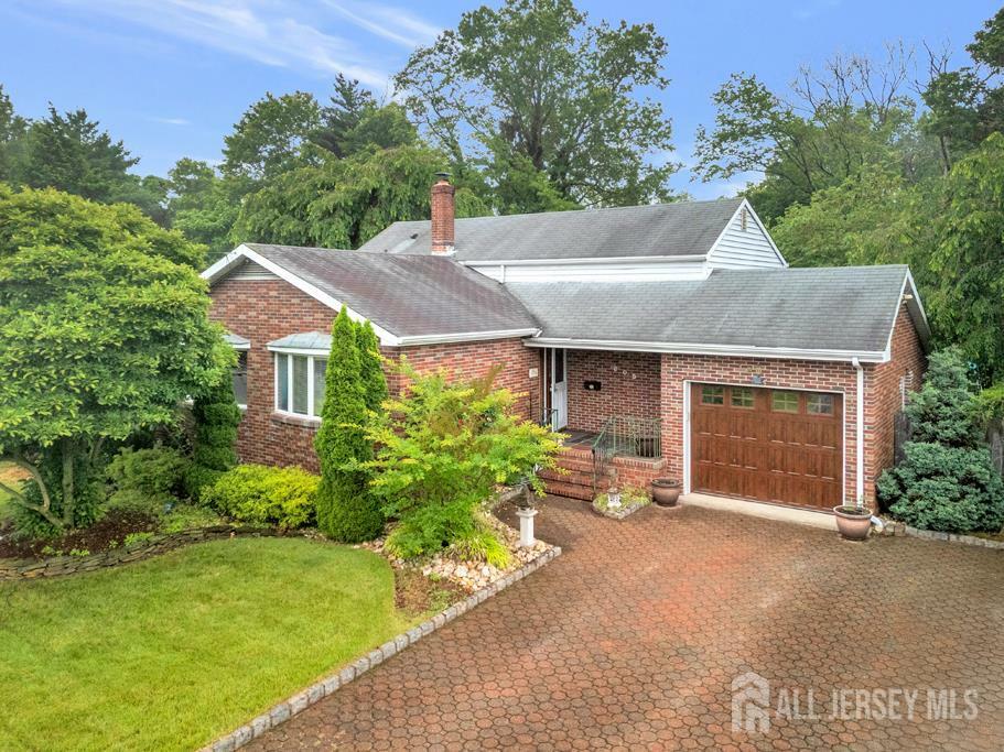 Property Photo:  605 Beechwood Avenue  NJ 08846 