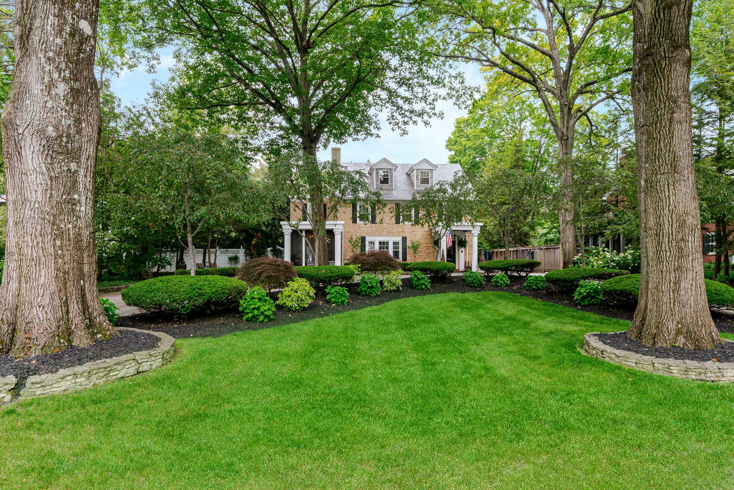 233 Preston Road  Columbus OH 43209 photo