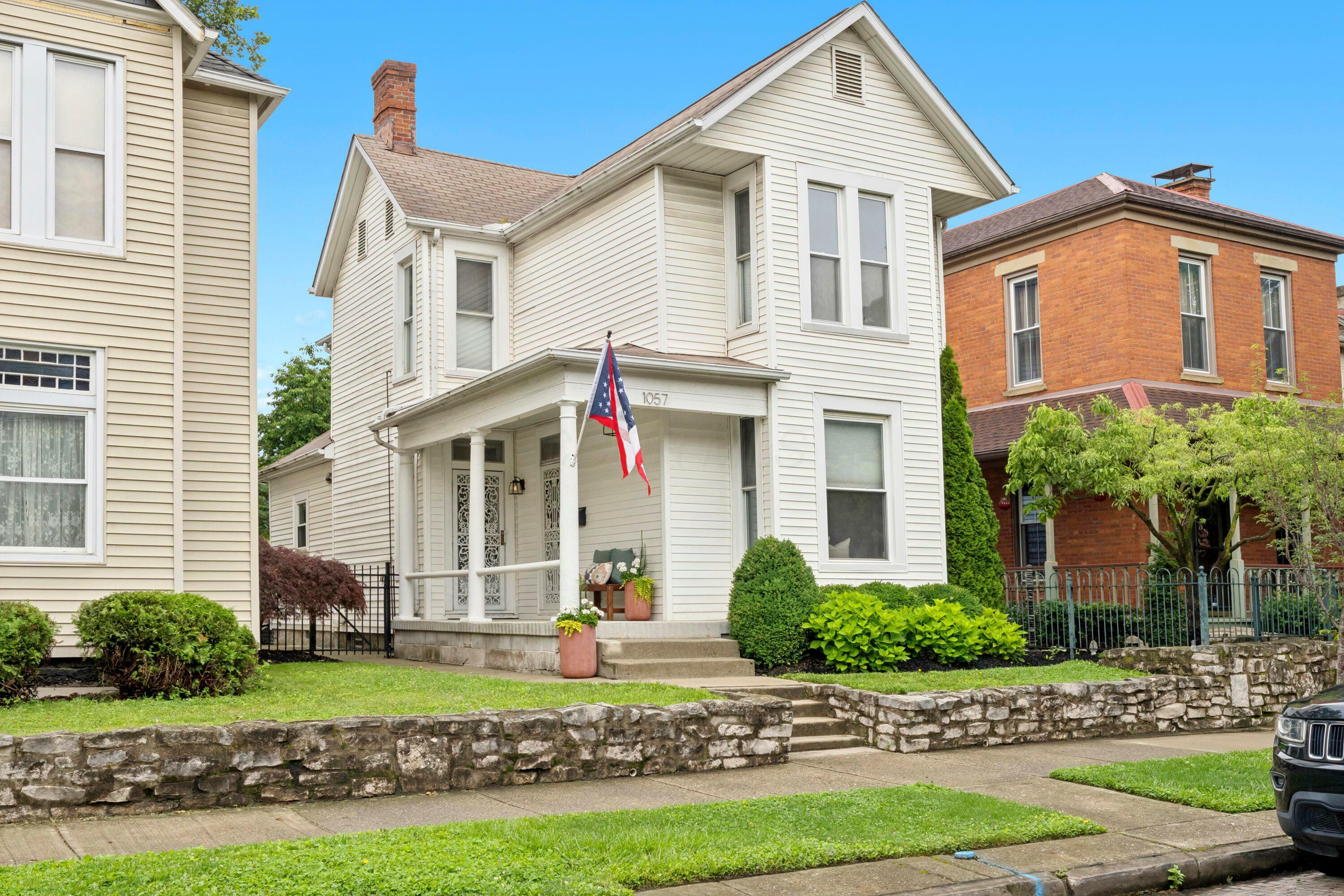 Property Photo: 1057 Harrison Avenue OH 43201