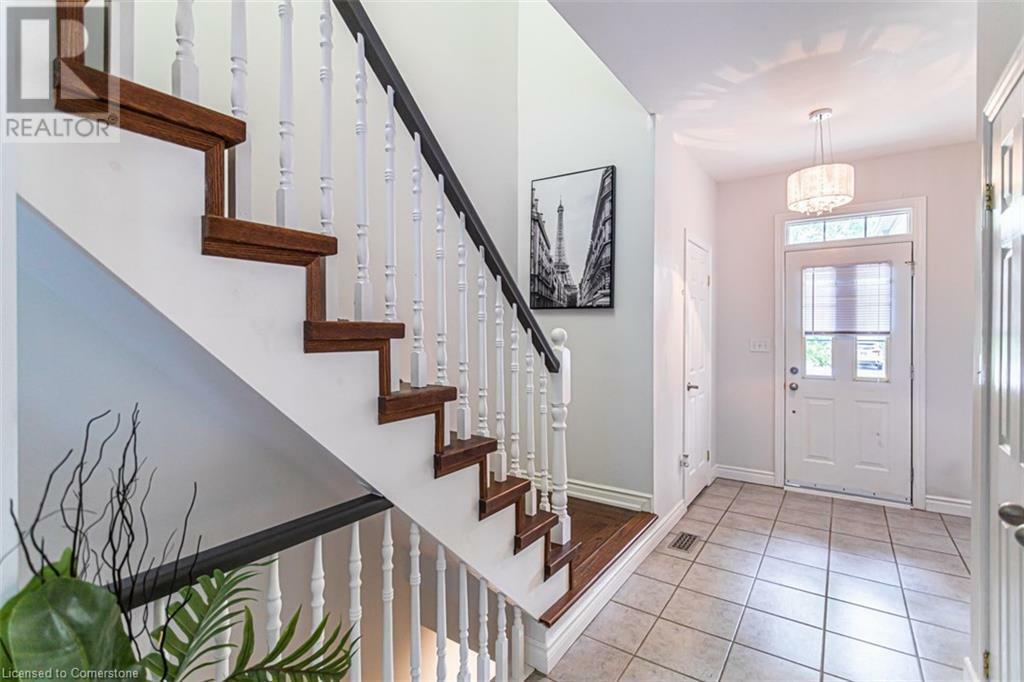Property Photo: 2138 Crosswinds Court ON L7M 4K9