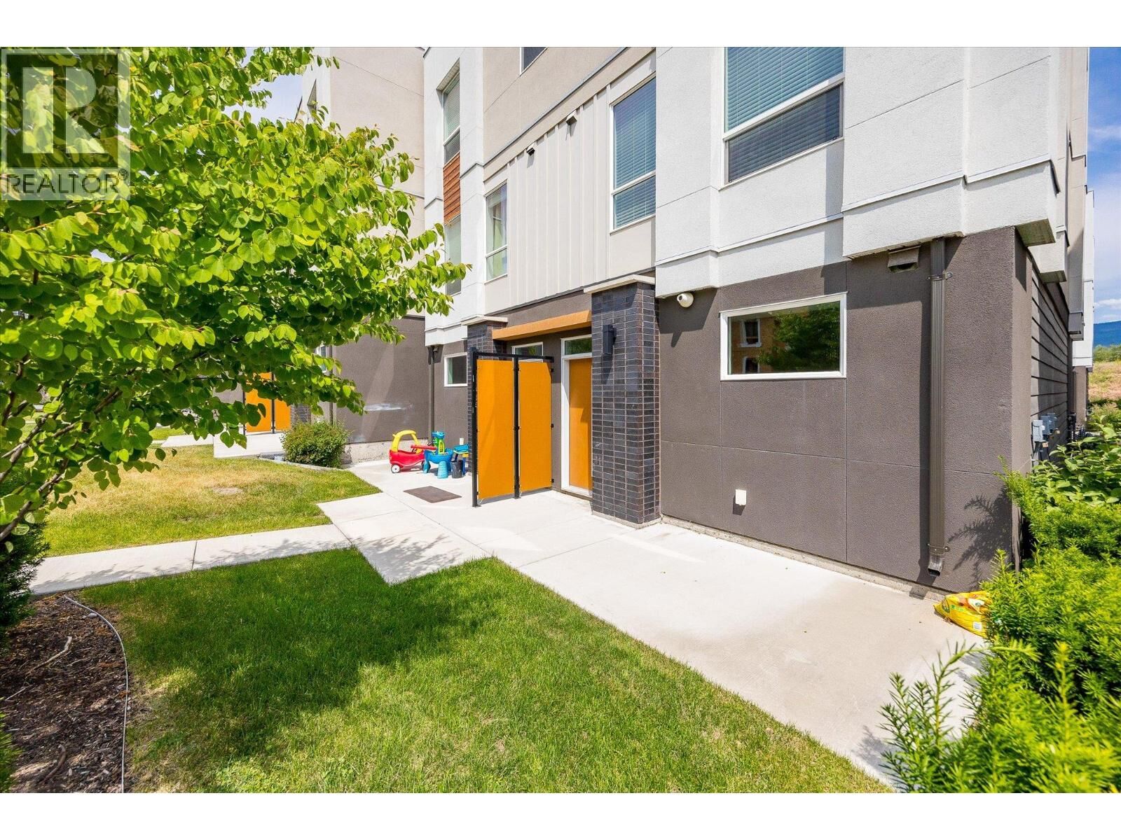 Property Photo: 610 Academy Way 367 BC V1V 0E8
