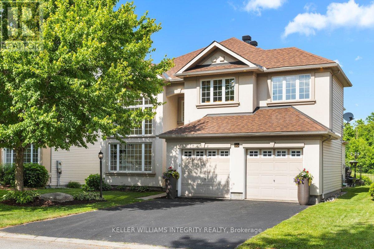 Property Photo: 16 Blackshire Circle ON K2J 5L8