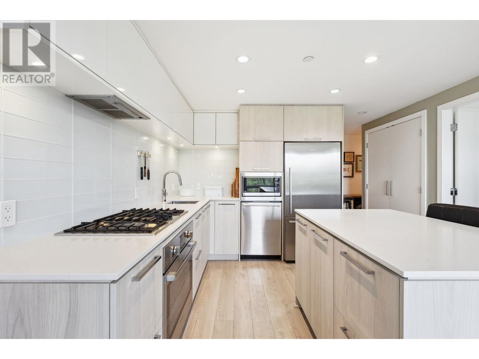 Property Photo:  680 Seylynn Crescent 1608  BC V7J 0B5 