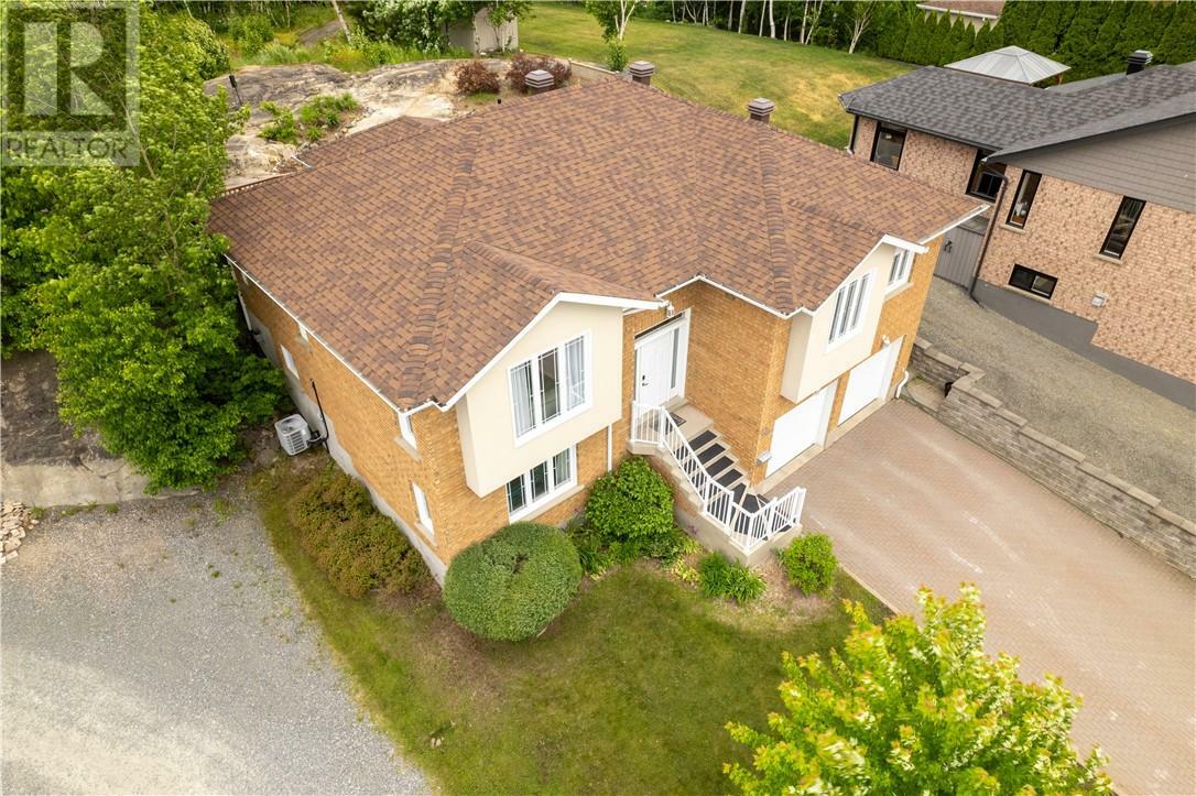 Property Photo: 783 Arnold Street ON P3E 6H1