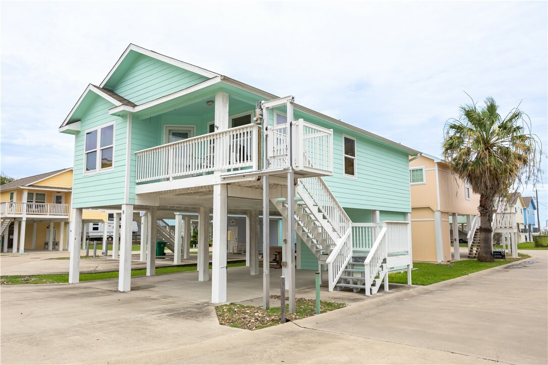 Property Photo: 1549 S Commercial Street 8 TX 78336