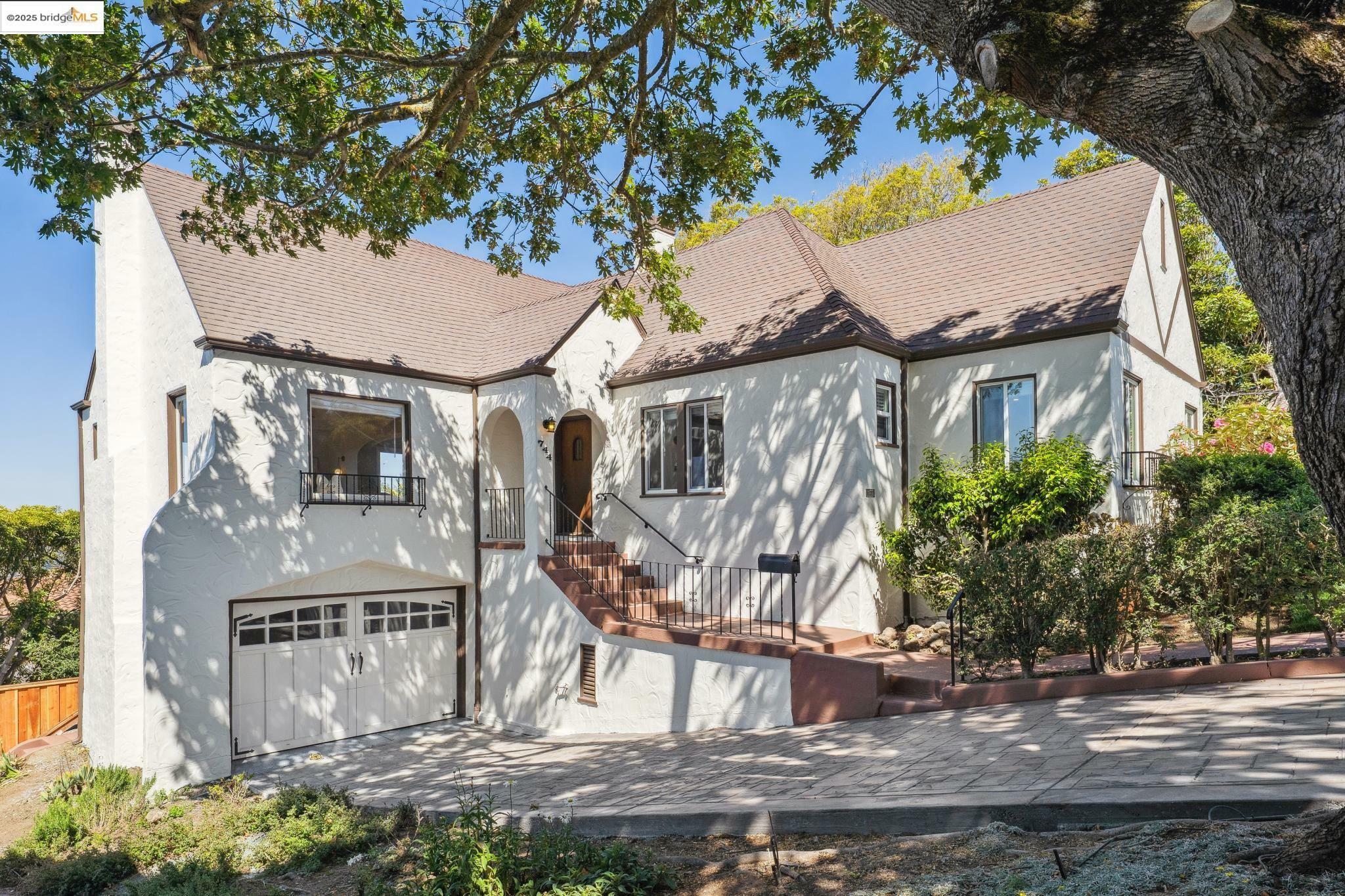 Property Photo:  744 Coventry Road  CA 94707 