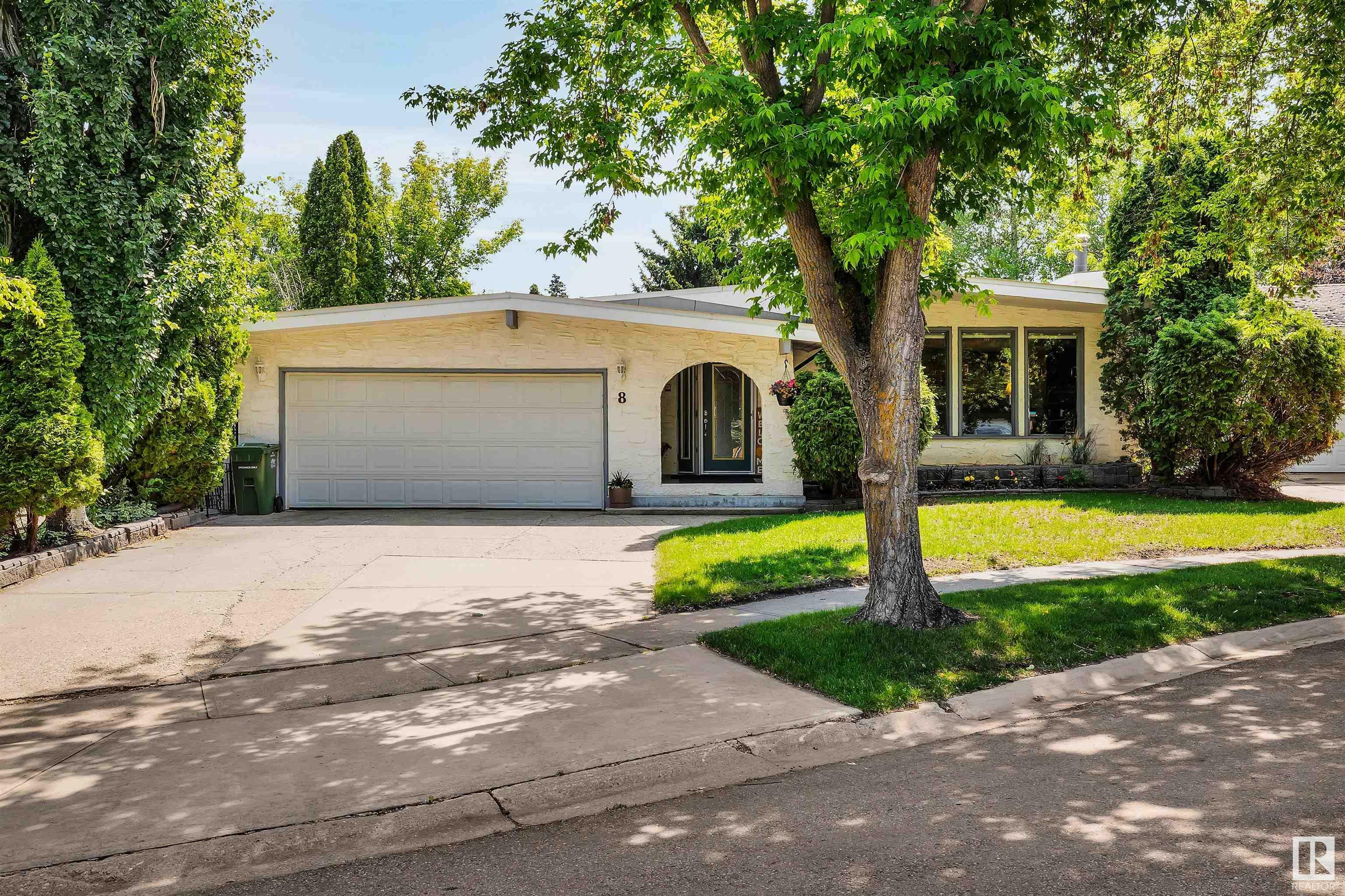 8 Garfield Place  St. Albert AB T8N 1Z9 photo