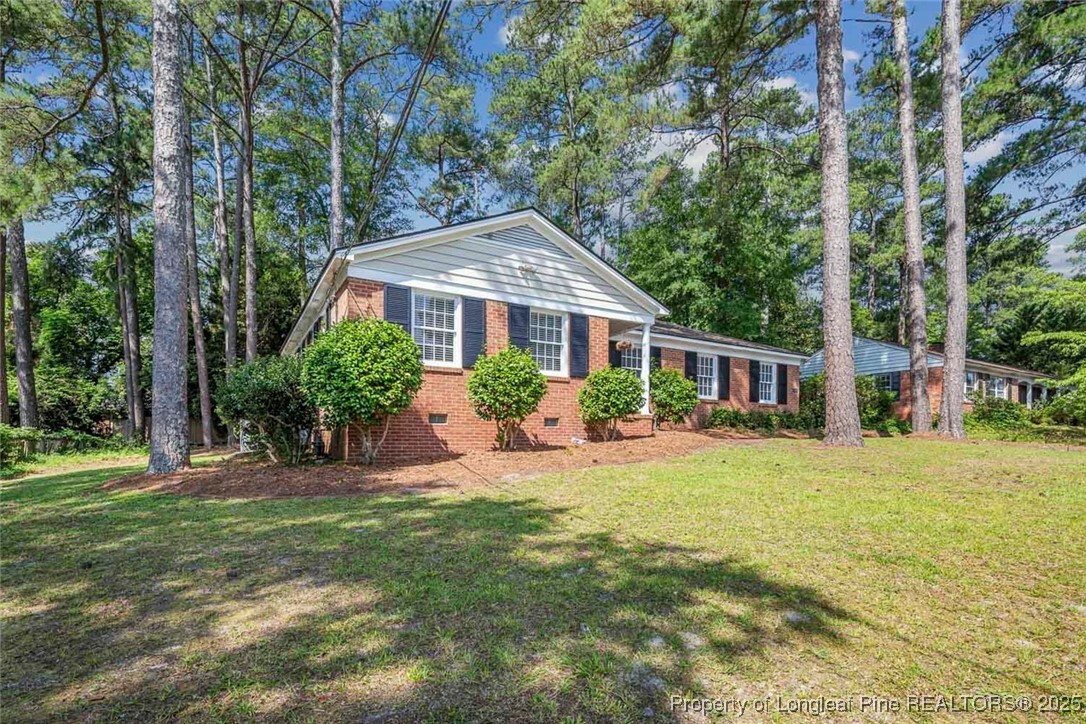 Property Photo: 2613 N Edgewater Drive NC 28303