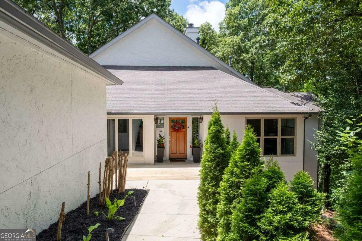 Property Photo: 145 Mount Shasta Lane GA 30022