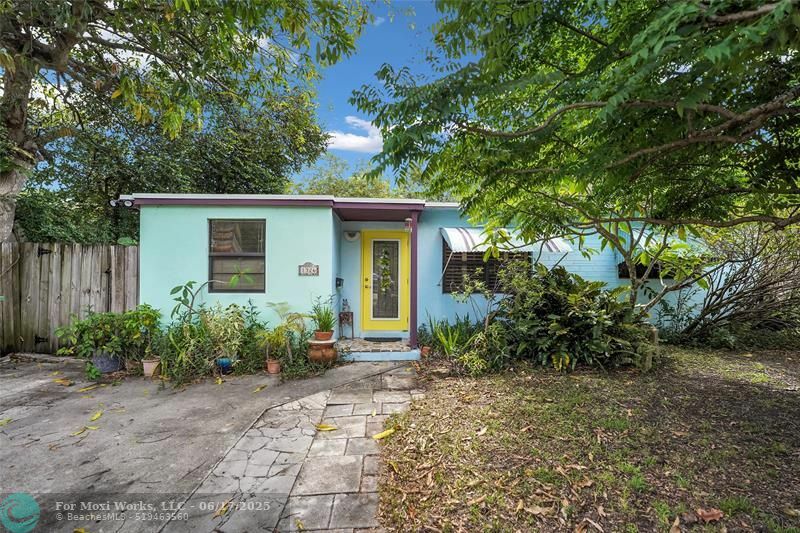 1326 SW 23rd Ave  Fort Lauderdale FL 33312 photo